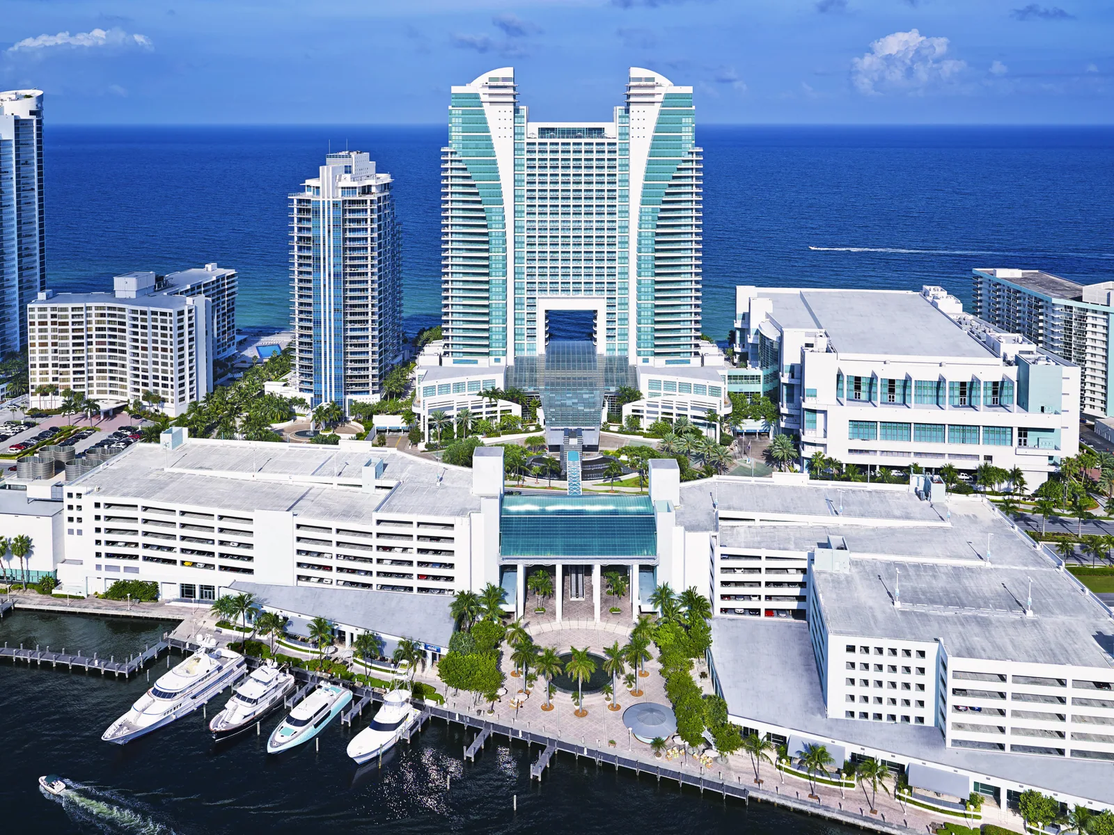 Roofing for Hotel Owners and Hospitality Groups in Pasadena, TX