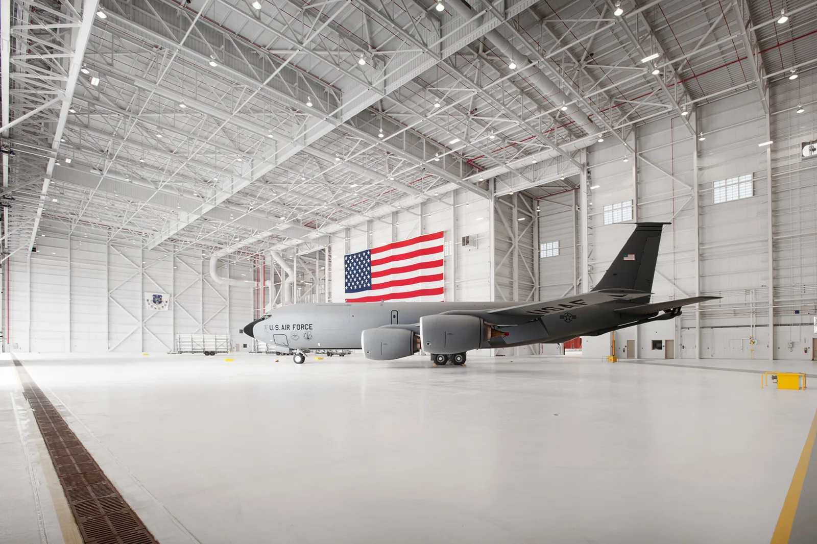 Military Hangar and Maintenance Facility Roofing in Pasadena, TX