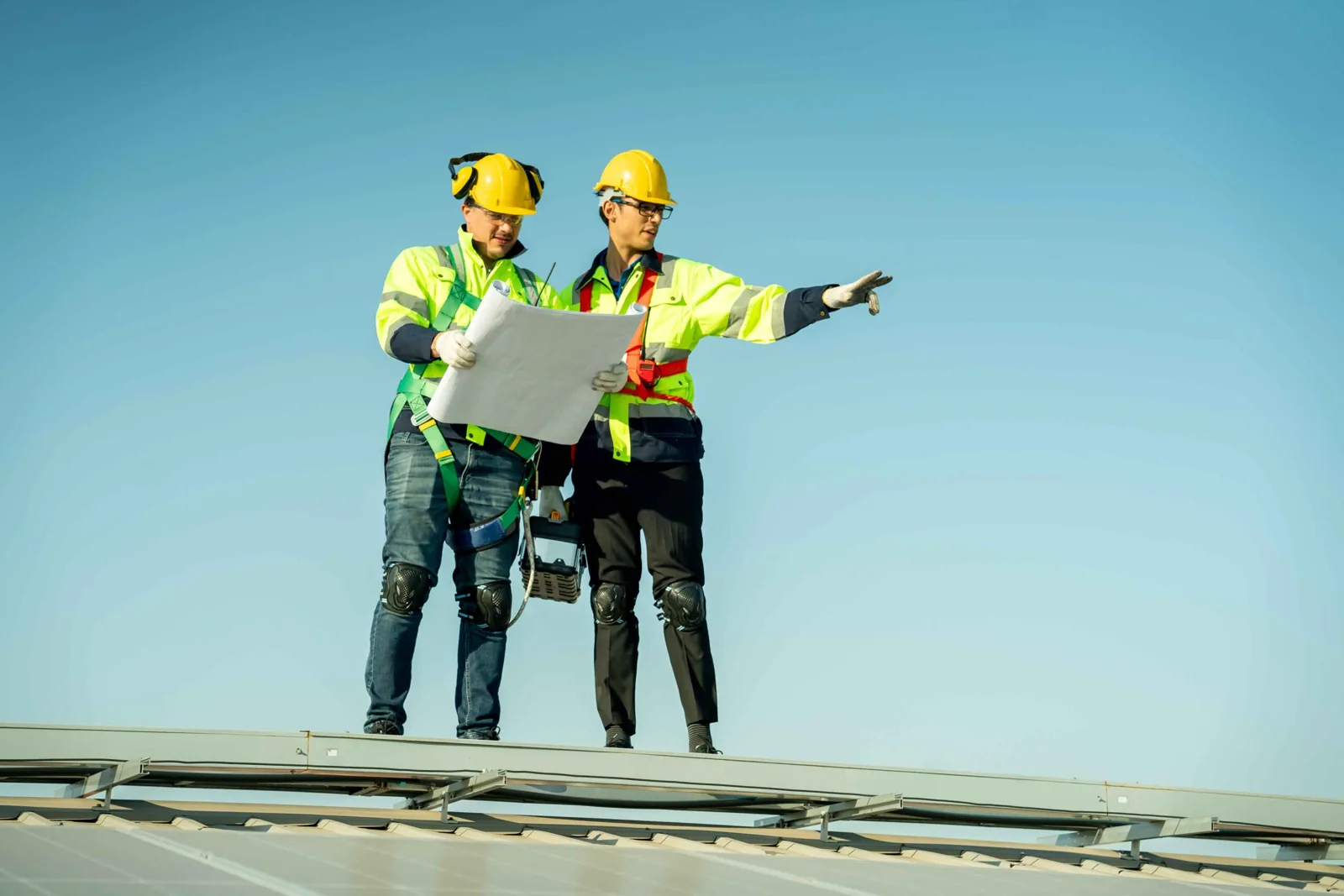 Commercial roof inspection in Pasadena, TX
